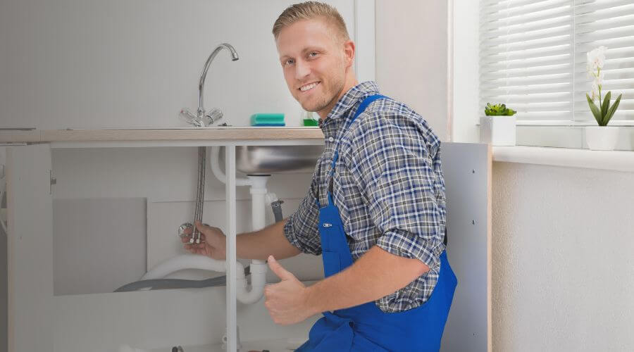 Expert burst pipe repair services in Perrinton, MI